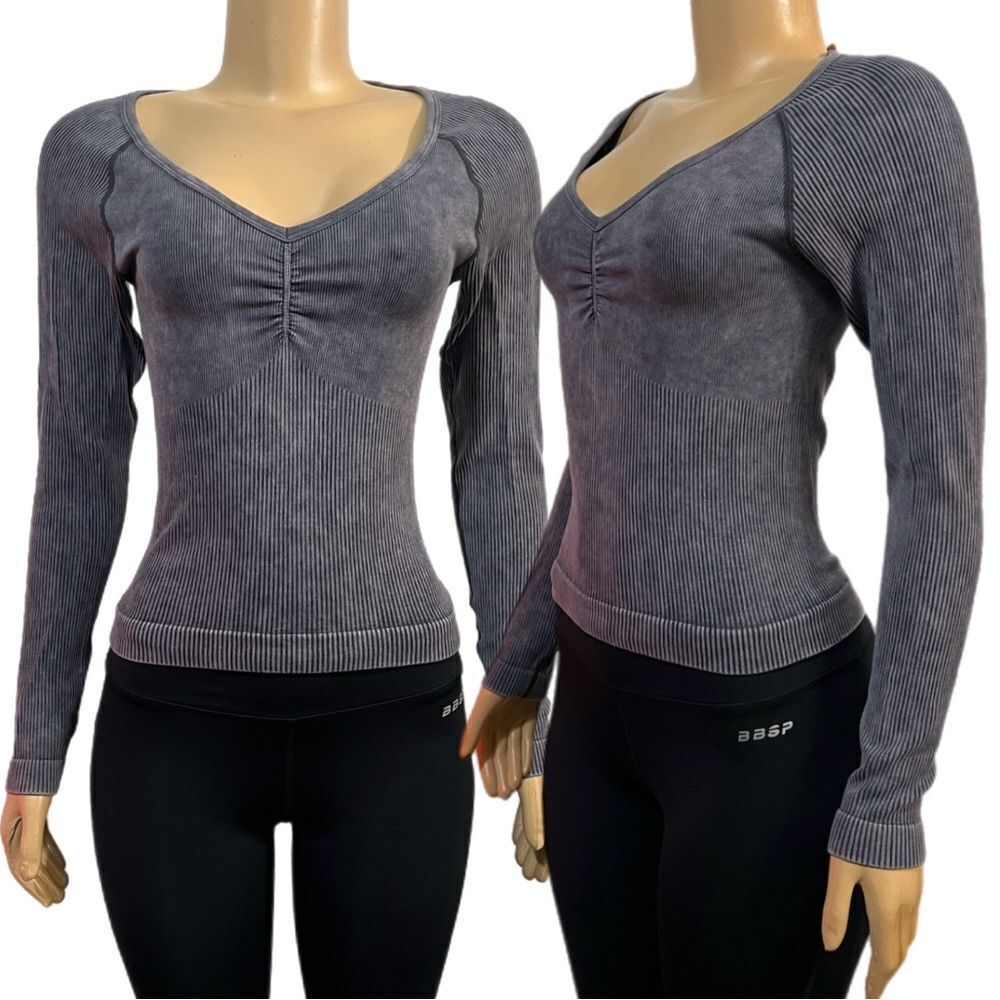 Victorias Secret Pink Active Seamless Ruched V neck long sleeve Pullover top M